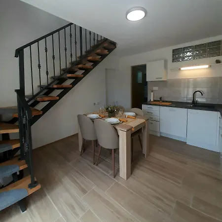 House Rab Ferienhaus *